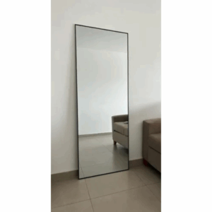 Espejo rectangular con marco de PVC, medidas: 600 x 500mm